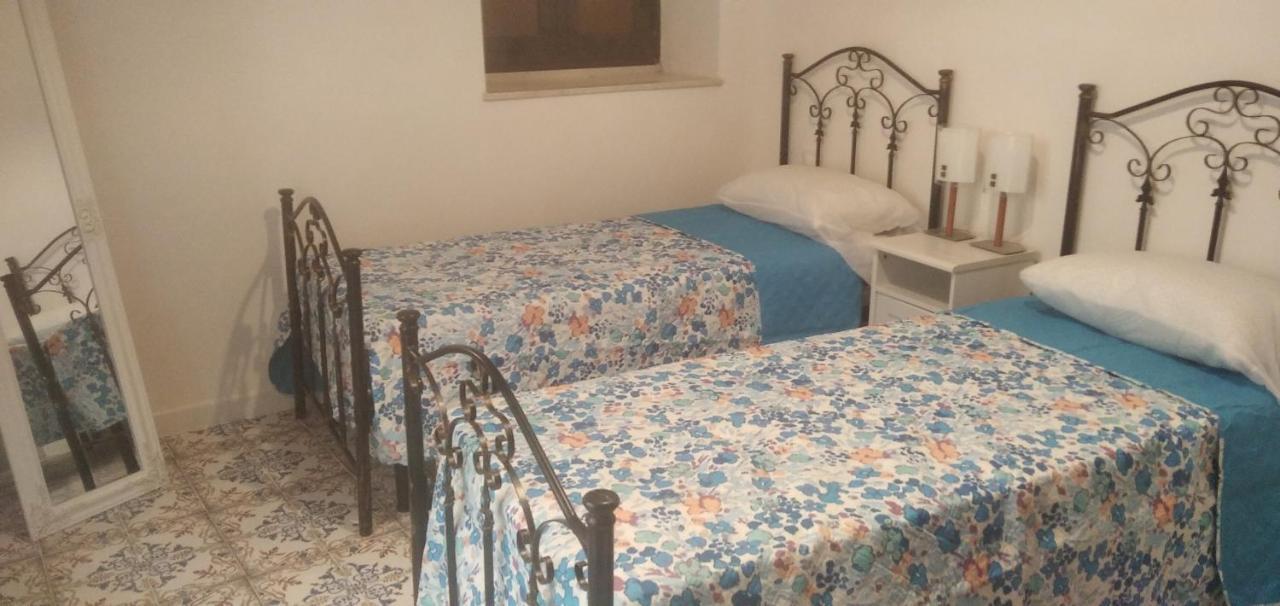 The Holiday House - Arricriati Trapani Esterno foto